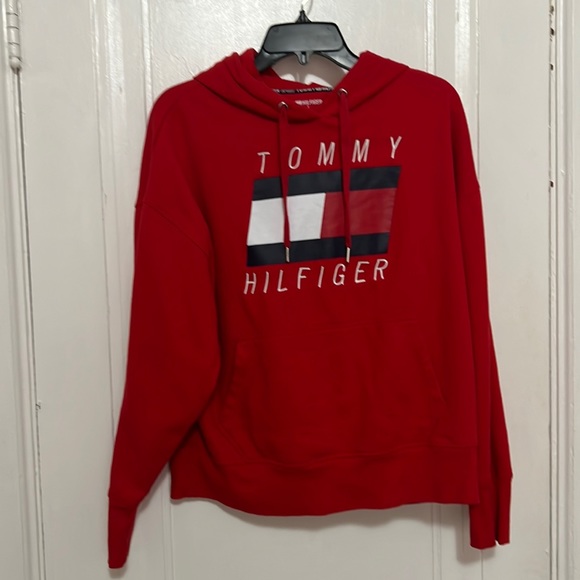 Tommy Hilfiger Red logo hoodie - Picture 2 of 4